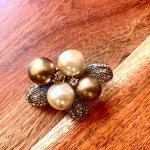 Vintage Beatrix Jewelry Pearl Rhinestone Brooch